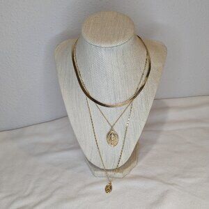 8 Other Reasons Layered Gold Necklace with Medallion Pendants